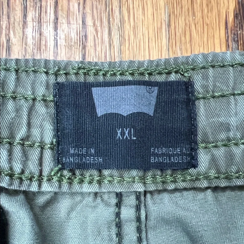 Levi's Olive Camouflage Patterned 4 Pocket Men’s Joggers | Size XXL - Picture 3 of 4